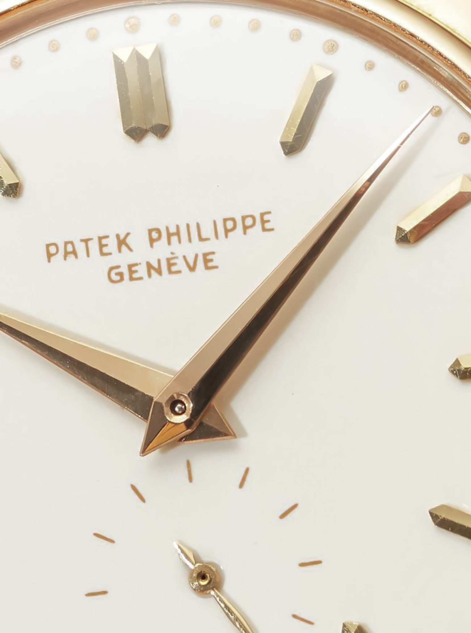 2526-Patek-Philippe-Calatrava