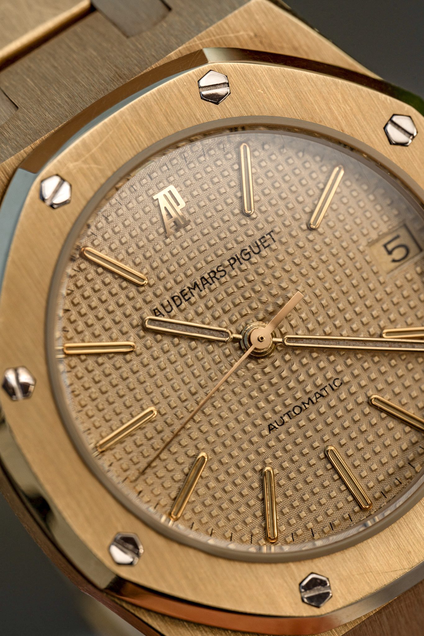 4100-BA-Audemars-Piguet-Royal-Oak