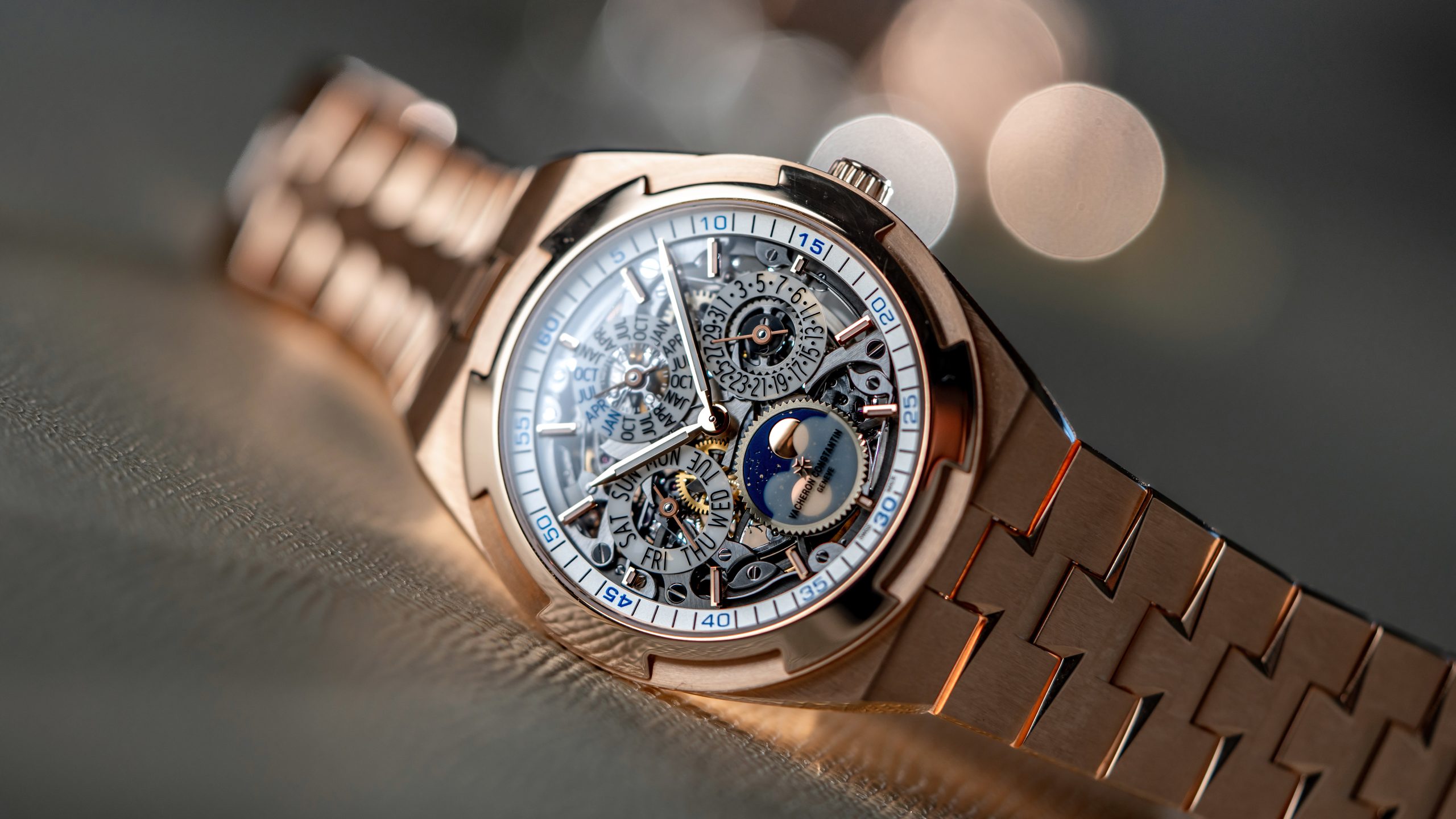 Vacheron-Constantin-Overseas-Ultra-Thin-Perpetual-Calendar-Skeleton-4300V-120R-B547