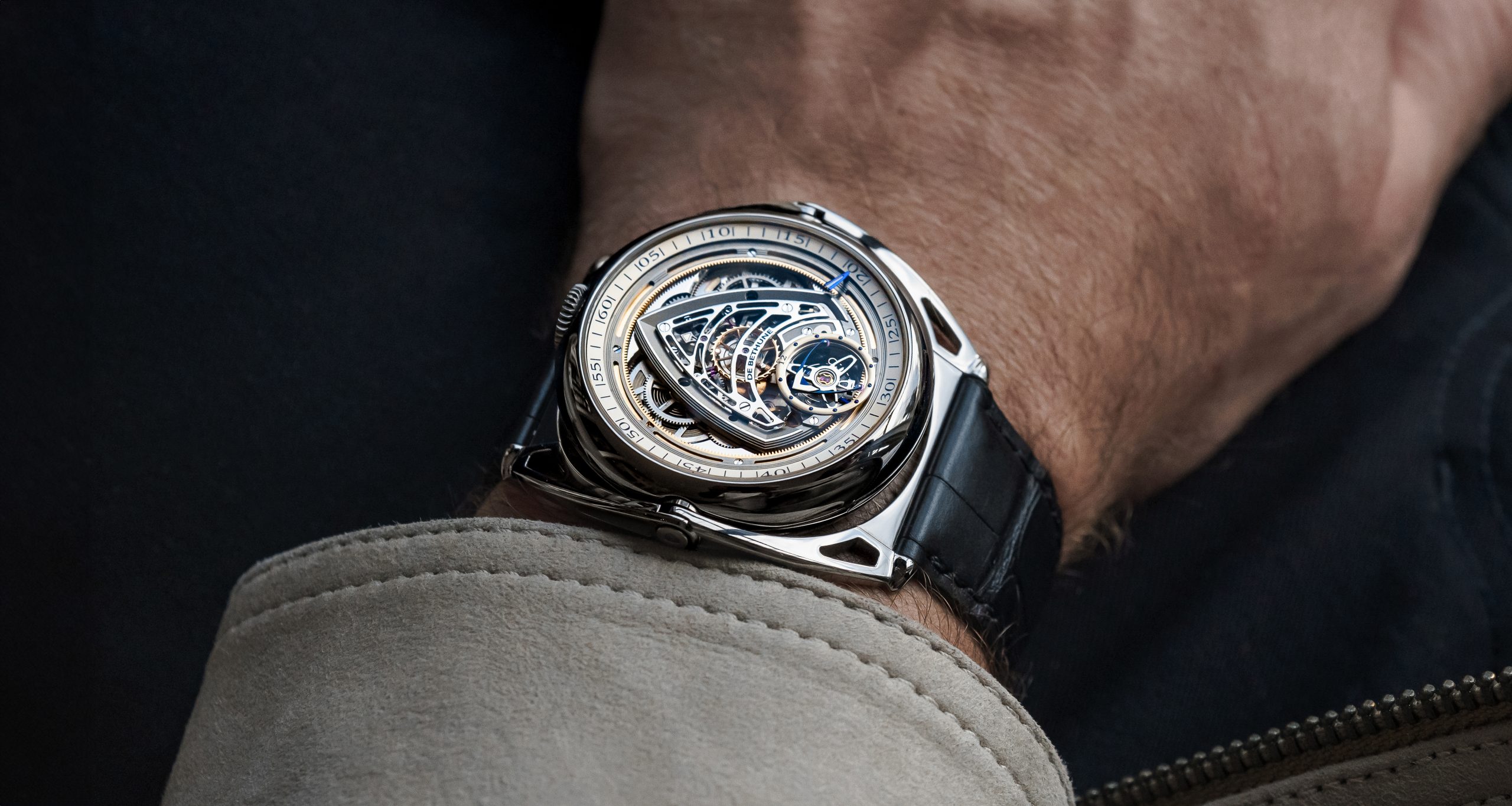 De-Bethune-Kind-of-Two-GMT