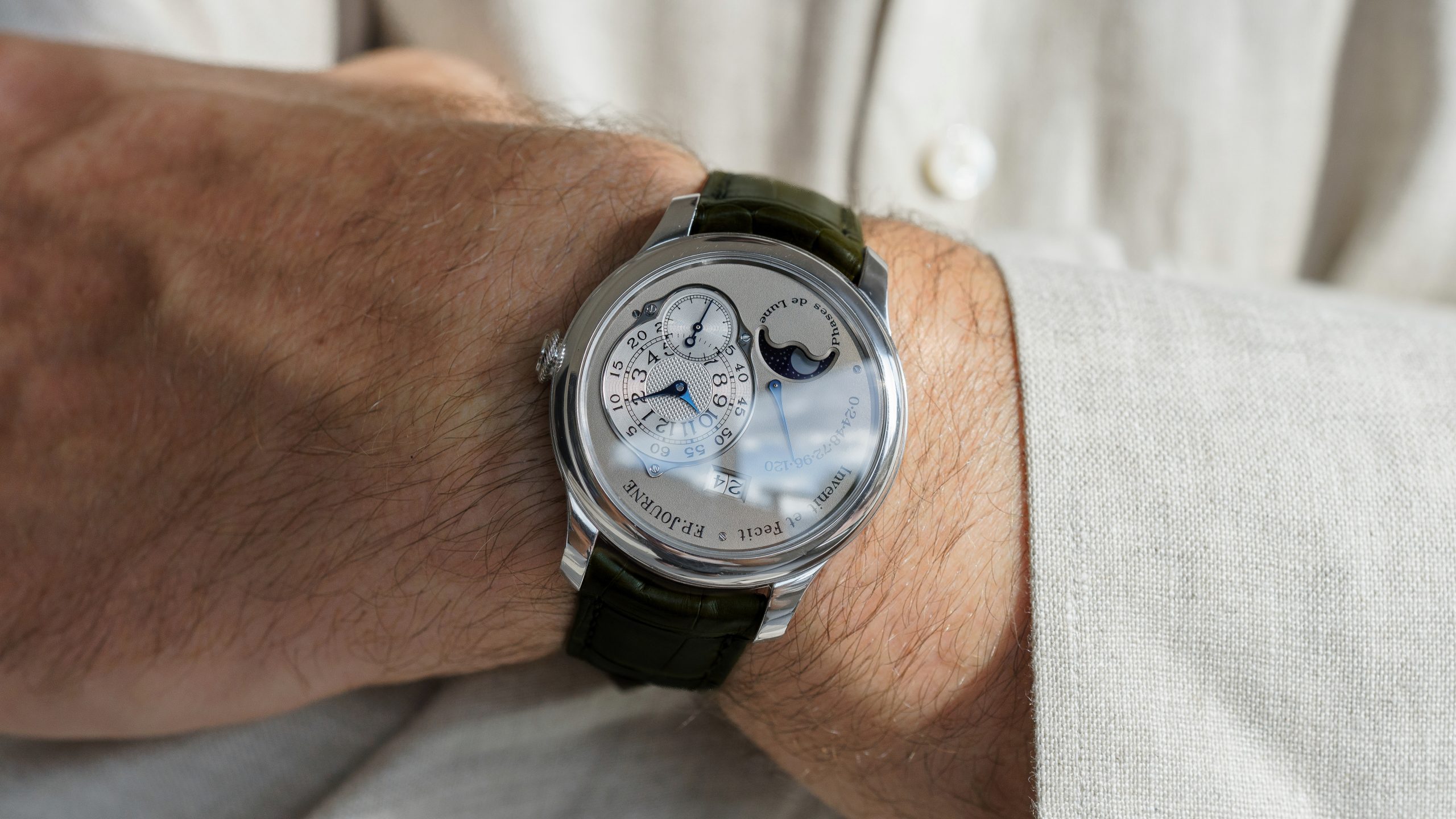 FP-Journe-Octa-Lune-Platinum-Second-Gen