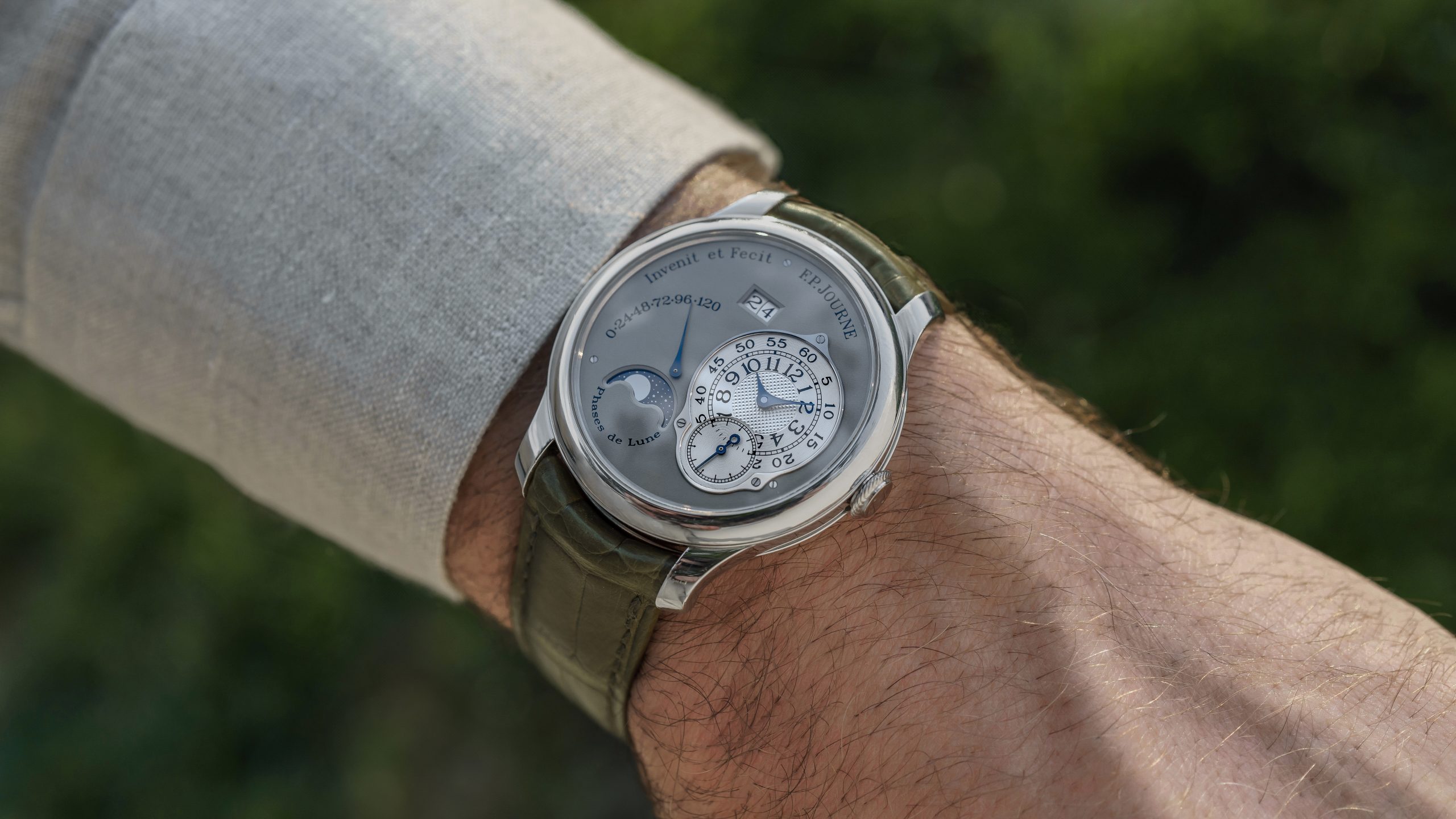 FP-Journe-Octa-Lune-Platinum-Second-Gen