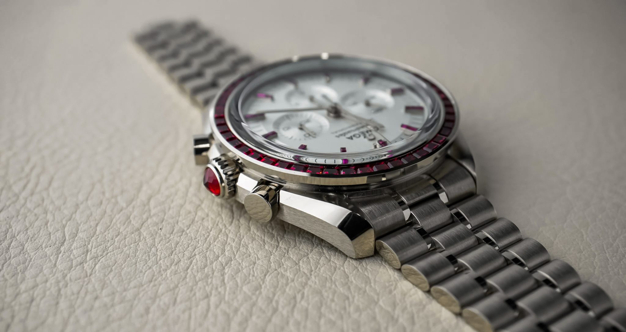 Vampire-Ruby-Omega-Speedmaster-Canopus-White-Gold