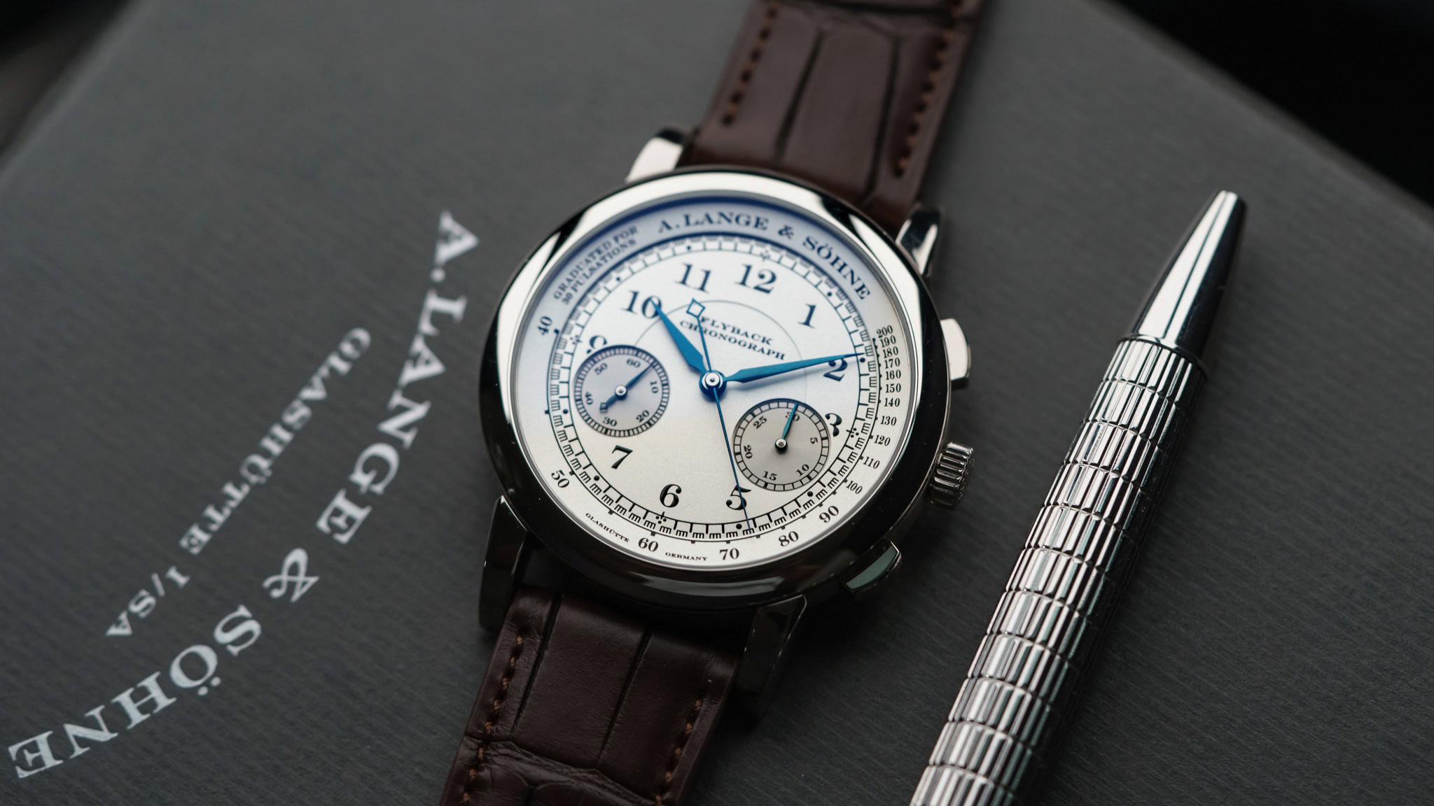 Lange-1815-Chronograph-401.026-First-Gen