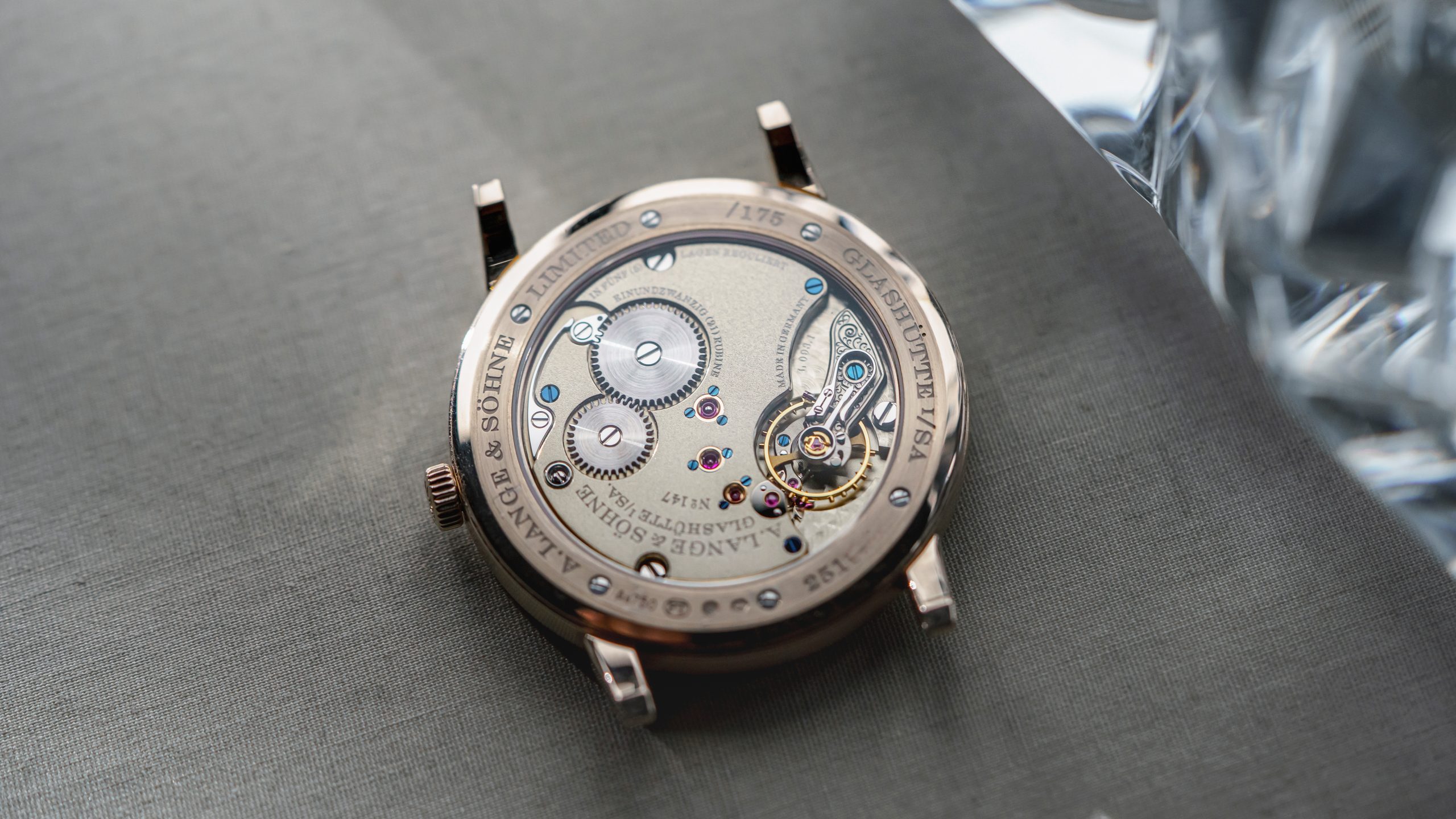 Lange-1815-Thin-Homage-FA-Lange-239.050