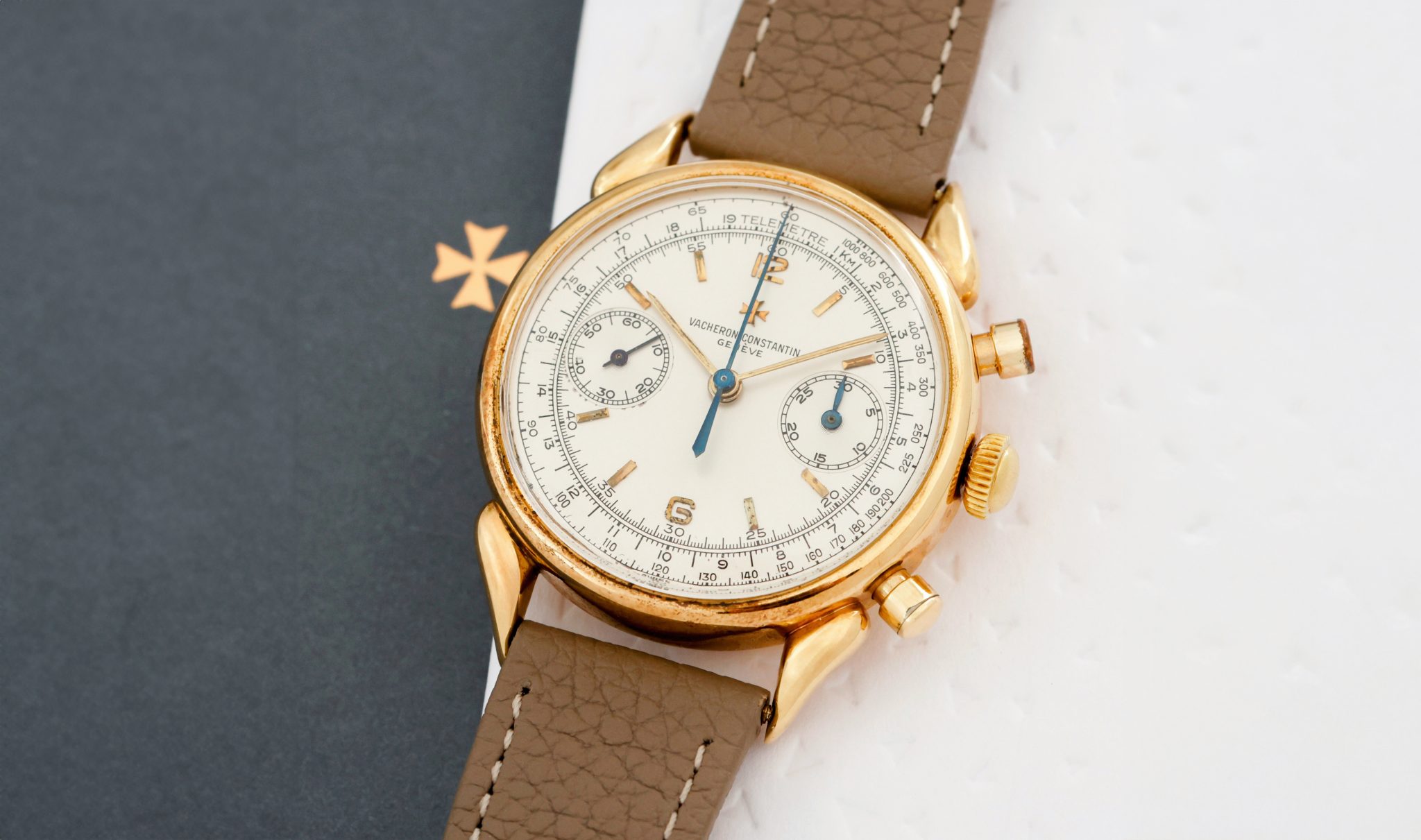 6087-Vacheron-Constantin-Cornes-de-Vache-Chronograph