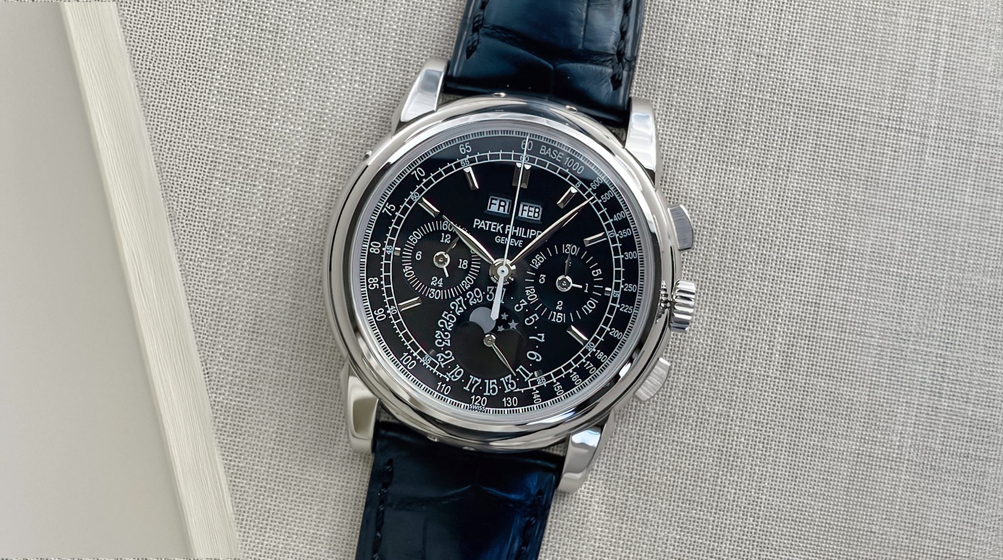 5970P-Patek-Philippe-Perpetual-Calendar-Chronograph