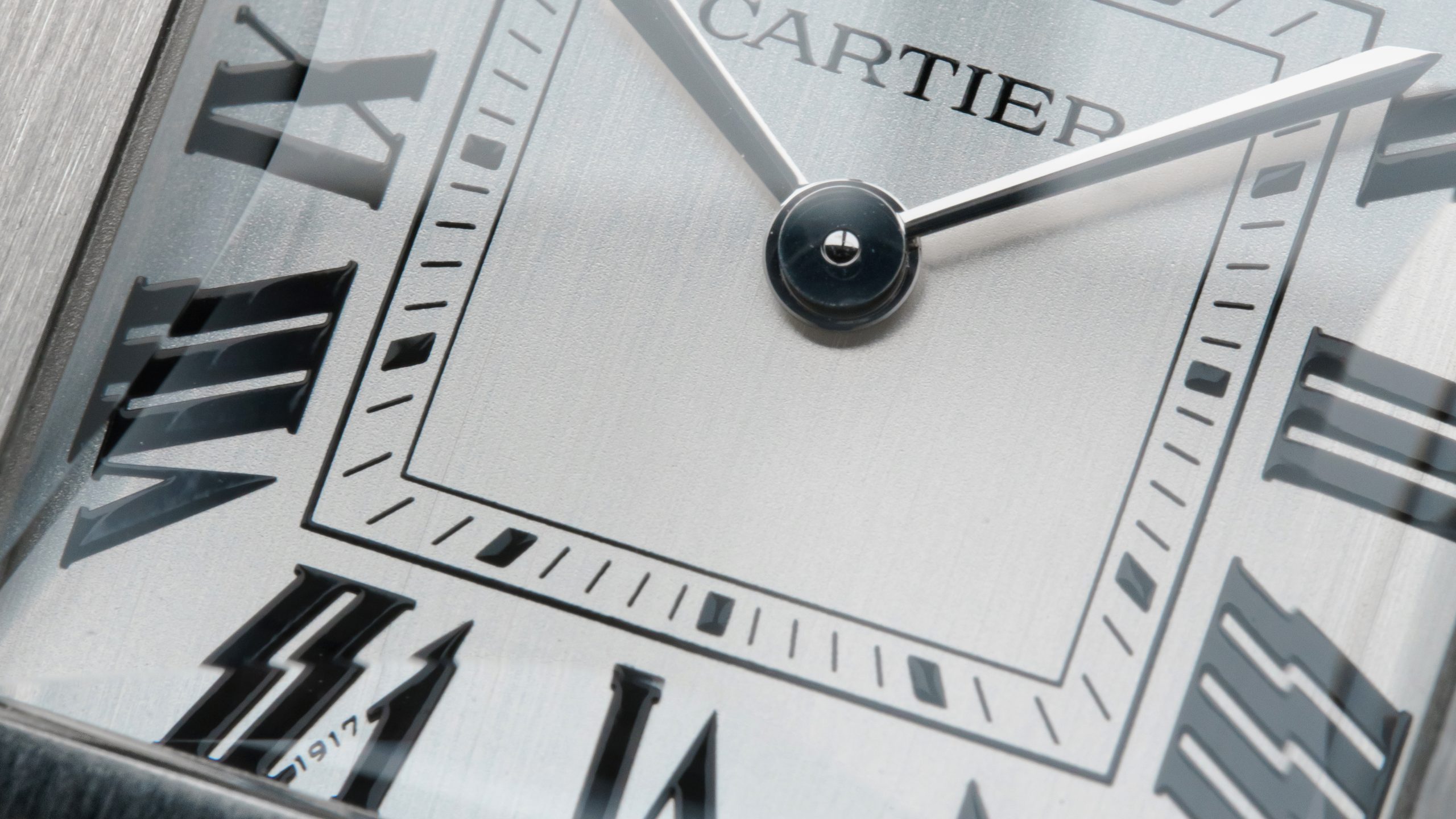 Cartier-Tank-Normale-Privé-Platinum