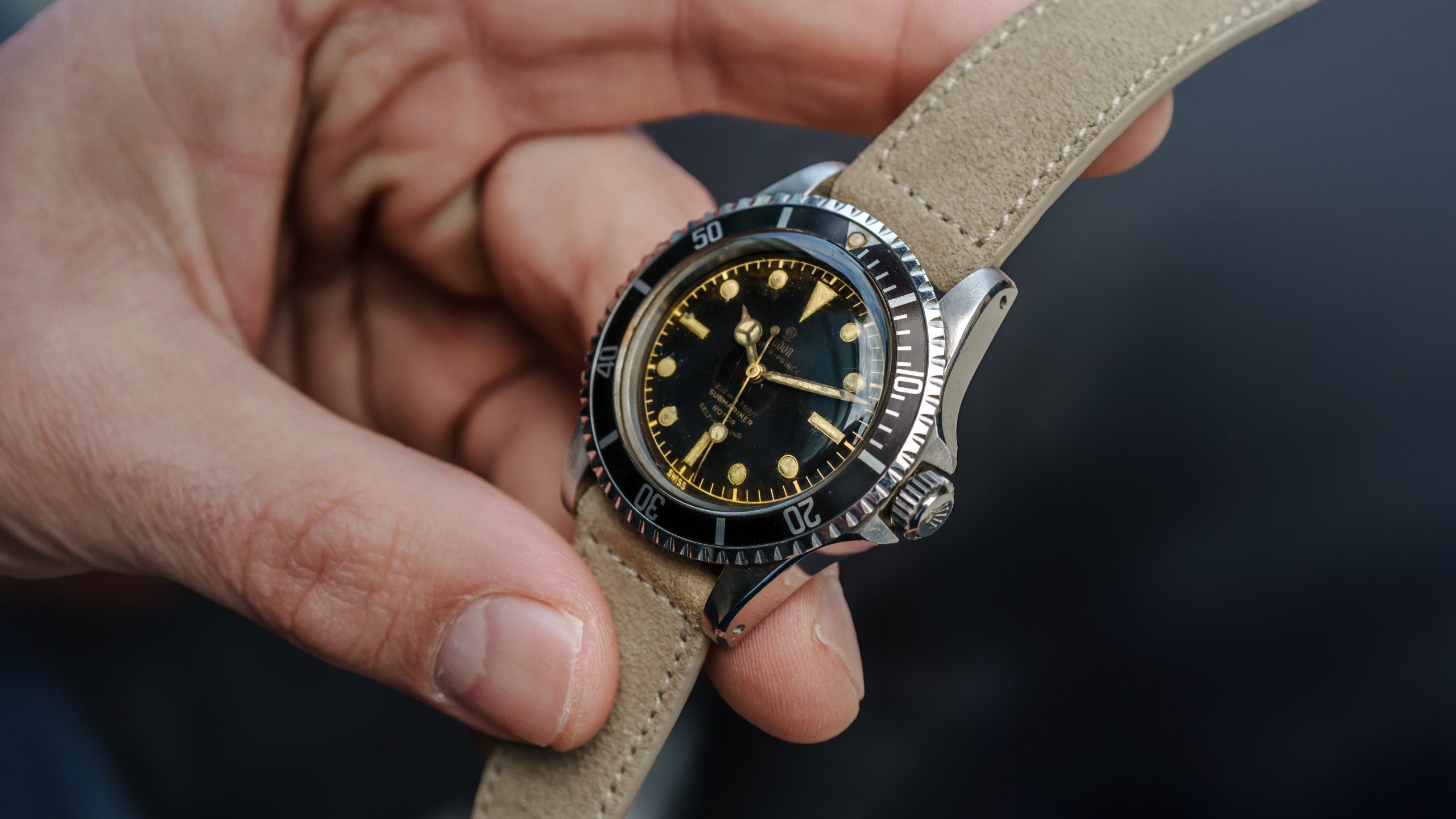 Tudor-7928-Eagle-Beak-Gilt-Submariner