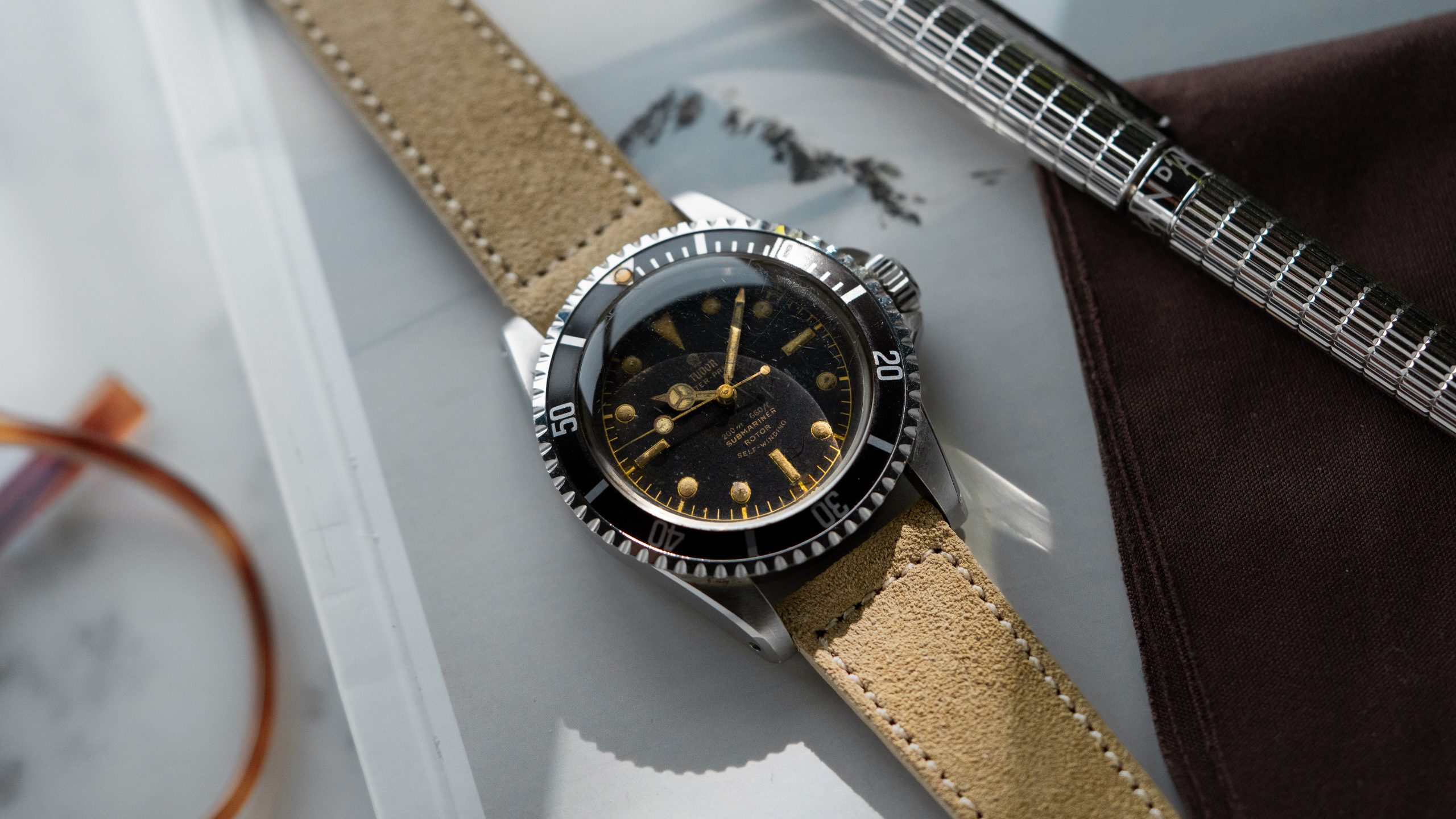 Tudor-7928-Eagle-Beak-Gilt-Submariner