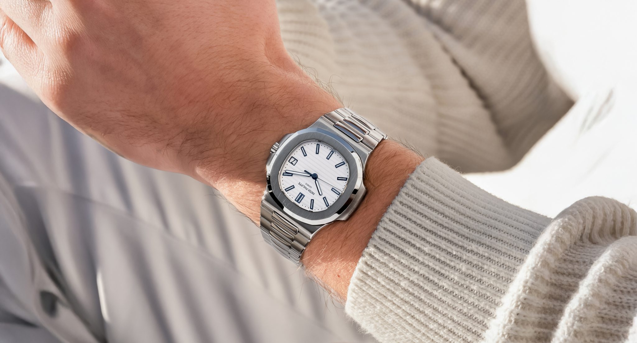 Piano-Dial-5711/1A-011-Patek-Philippe-Nautilus