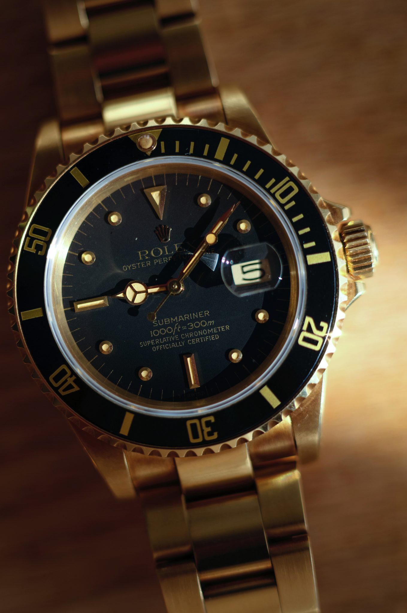 16808-Rolex-Submariner-Yellow-Gold